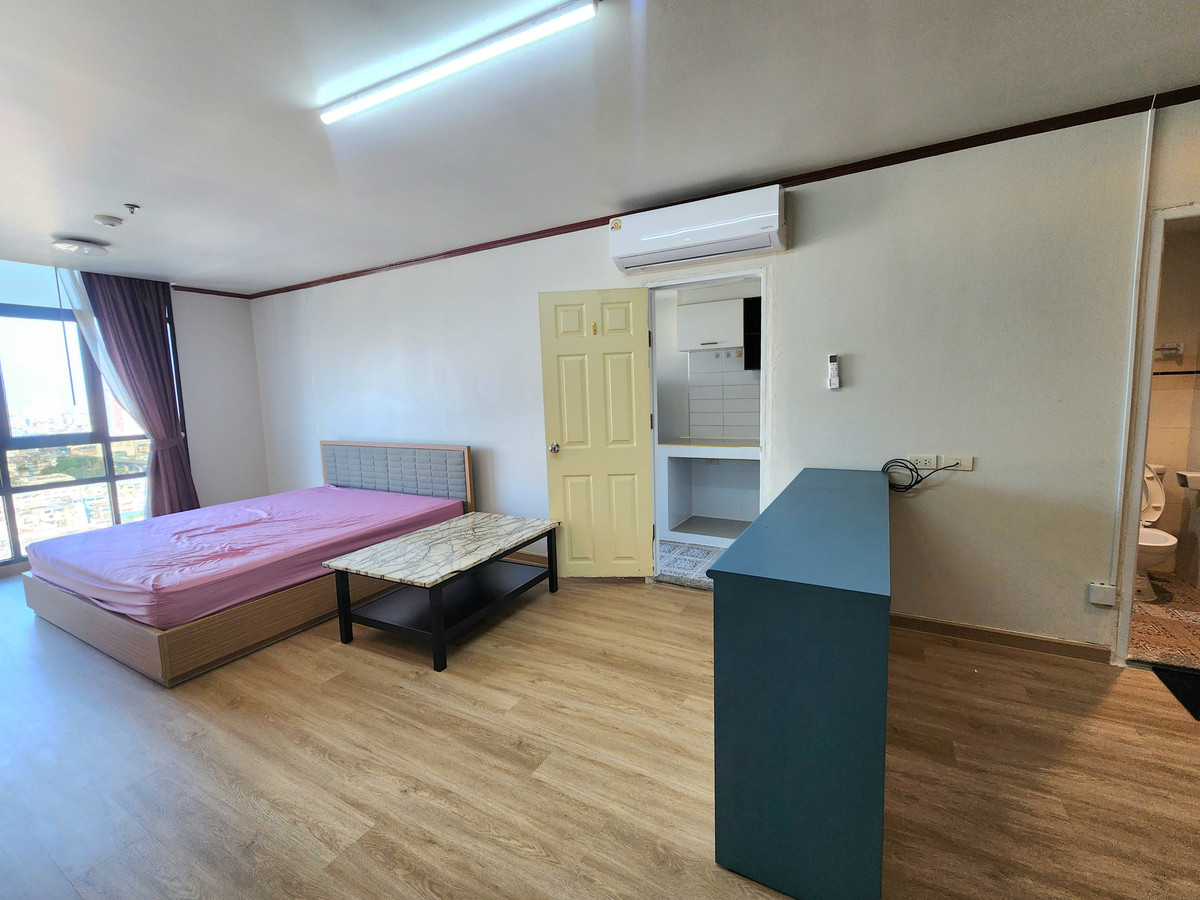 ให้เช่าคอนโดปิ่นเกล้า จรัญสนิทวงศ์ : สถานะตามภาพปก รีโรเวทใหม่**ห้องว่างนะครับผม ห้องหายาก เก๋าทำเล ทิศเหนือ** ให้เช่า ลุมพินี เพลส ปิ่นเกล้า 1 ห้องนอน ชั้นบนสุด 45 ตรม. ห้องสวยแต่งพร้อมอยู่ **SN203.4