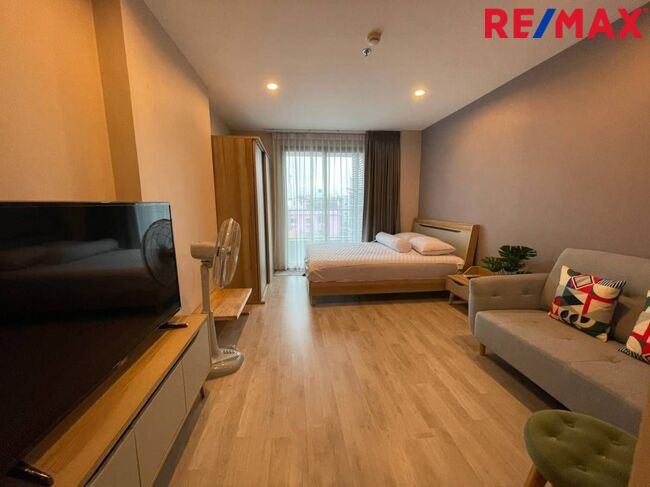 For SaleCondoPinklao, Charansanitwong : Urgent sale!!! Condo Ideo Mobi Charan-Interchange, 4th floor, good view, fully furnished.