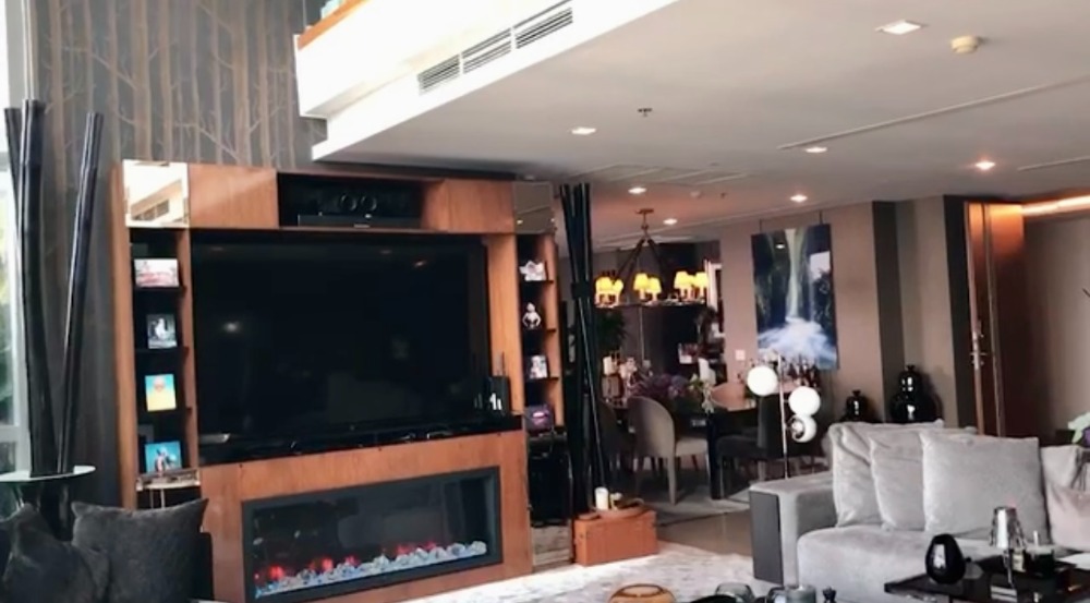 For SaleCondoWongwianyai, Charoennakor : 📢👇For sale 3 bedrooms duplex, rare items, luxury condo by the river , huge space and huge river view , near Icon Siam, Private Gym and Spa (Canadian wood jacuzzi), sell with furniture by Fendi, Ralph Lauren
