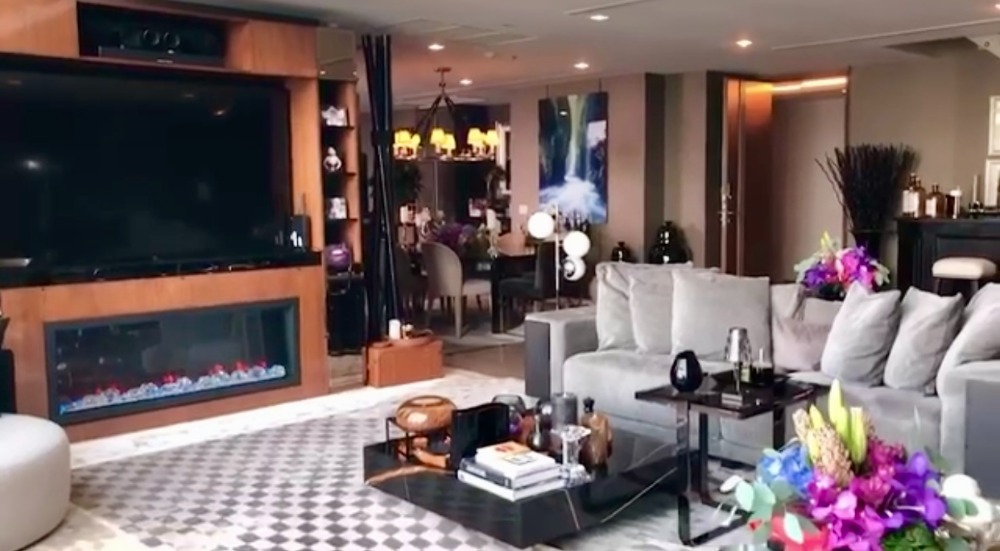 For SaleCondoWongwianyai, Charoennakor : 📢👇For sale 3 bedrooms duplex, rare items, luxury condo by the river , huge space and huge river view , near Icon Siam, Private Gym and Spa (Canadian wood jacuzzi), sell with furniture by Fendi, Ralph Lauren
