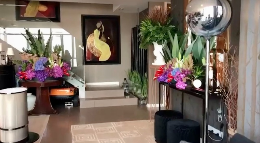 For SaleCondoWongwianyai, Charoennakor : 📢👇For sale 3 bedrooms duplex, rare items, luxury condo by the river , huge space and huge river view , near Icon Siam, Private Gym and Spa (Canadian wood jacuzzi), sell with furniture by Fendi, Ralph Lauren
