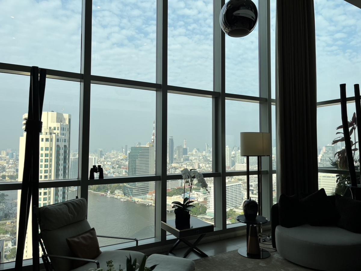 For SaleCondoWongwianyai, Charoennakor : 📢👇For sale 3 bedrooms duplex, rare items, luxury condo by the river , huge space and huge river view , near Icon Siam, Private Gym and Spa (Canadian wood jacuzzi), sell with furniture by Fendi, Ralph Lauren
