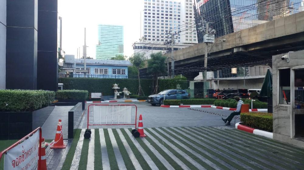 ขายคอนโดพระราม 9 เพชรบุรีตัดใหม่ RCA : Condolette Midst Rama9 For Sale 21.99 sq m., 9th floor, beautiful, luxurious, with furniture, balcony, unblock view