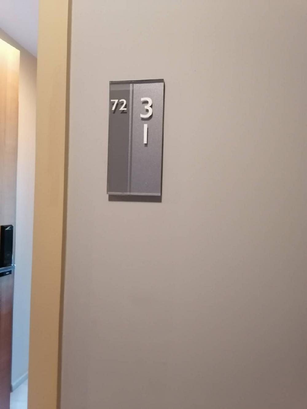 ขายคอนโดพระราม 9 เพชรบุรีตัดใหม่ RCA : Condolette Midst Rama9 For Sale 21.99 sq m., 9th floor, beautiful, luxurious, with furniture, balcony, unblock view