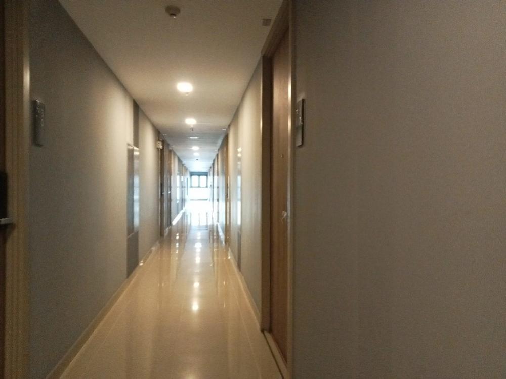 ขายคอนโดพระราม 9 เพชรบุรีตัดใหม่ RCA : Condolette Midst Rama9 For Sale 21.99 sq m., 9th floor, beautiful, luxurious, with furniture, balcony, unblock view