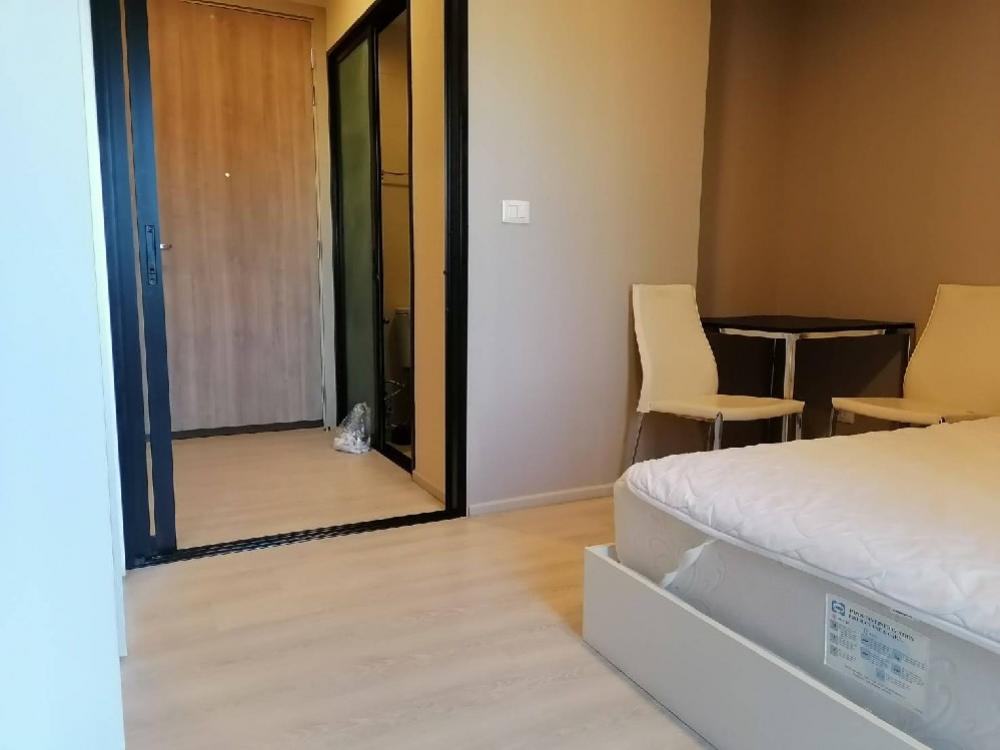 ขายคอนโดพระราม 9 เพชรบุรีตัดใหม่ RCA : Condolette Midst Rama9 For Sale 21.99 sq m., 9th floor, beautiful, luxurious, with furniture, balcony, unblock view