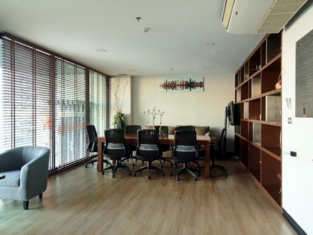 ขายคอนโดพระราม 9 เพชรบุรีตัดใหม่ RCA : Condolette Midst Rama9 For Sale 21.99 sq m., 9th floor, beautiful, luxurious, with furniture, balcony, unblock view