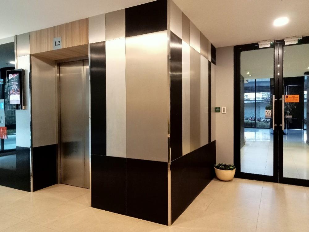 ขายคอนโดพระราม 9 เพชรบุรีตัดใหม่ RCA : Condolette Midst Rama9 For Sale 21.99 sq m., 9th floor, beautiful, luxurious, with furniture, balcony, unblock view