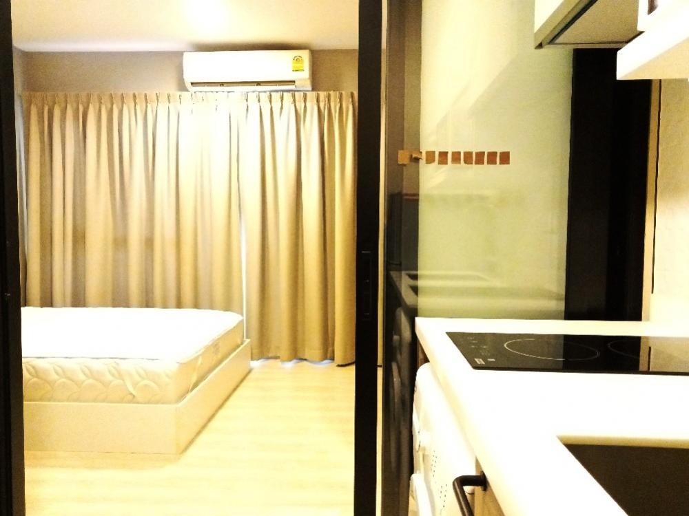 ขายคอนโดพระราม 9 เพชรบุรีตัดใหม่ RCA : Condolette Midst Rama9 For Sale 21.99 sq m., 9th floor, beautiful, luxurious, with furniture, balcony, unblock view