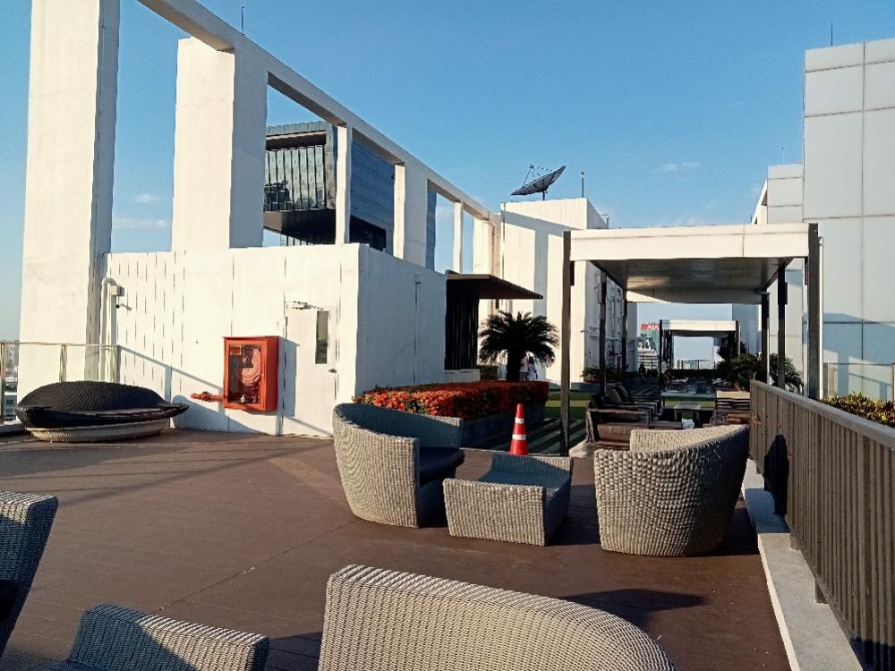 ขายคอนโดพระราม 9 เพชรบุรีตัดใหม่ RCA : Condolette Midst Rama9 For Sale 21.99 sq m., 9th floor, beautiful, luxurious, with furniture, balcony, unblock view