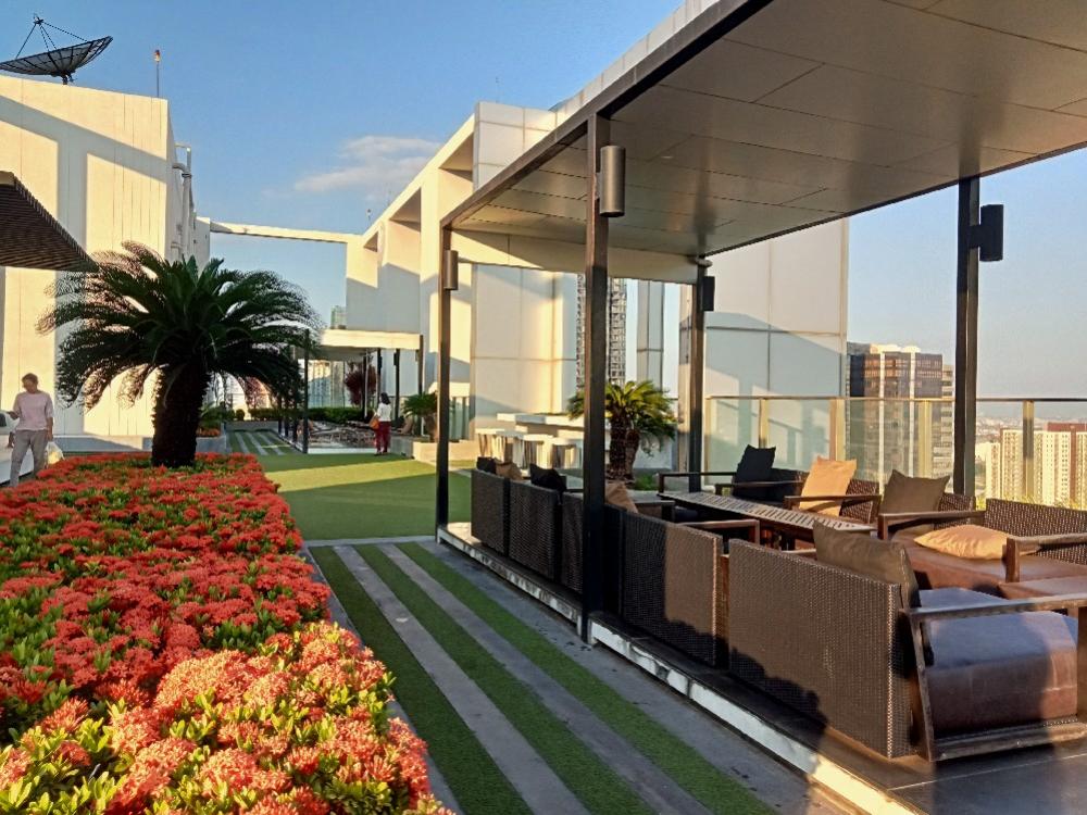 ขายคอนโดพระราม 9 เพชรบุรีตัดใหม่ RCA : Condolette Midst Rama9 For Sale 21.99 sq m., 9th floor, beautiful, luxurious, with furniture, balcony, unblock view