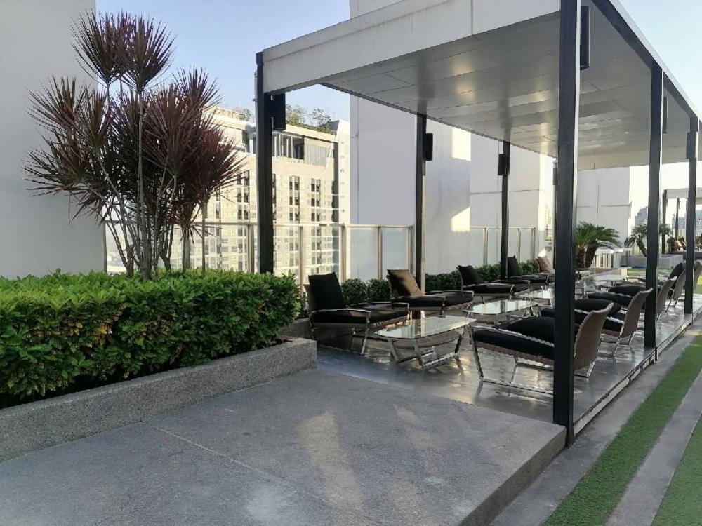 ขายคอนโดพระราม 9 เพชรบุรีตัดใหม่ RCA : Condolette Midst Rama9 For Sale 21.99 sq m., 9th floor, beautiful, luxurious, with furniture, balcony, unblock view