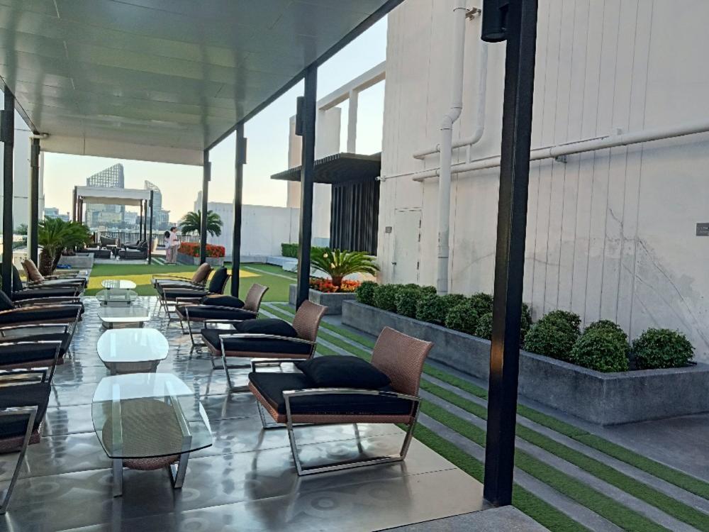 ขายคอนโดพระราม 9 เพชรบุรีตัดใหม่ RCA : Condolette Midst Rama9 For Sale 21.99 sq m., 9th floor, beautiful, luxurious, with furniture, balcony, unblock view