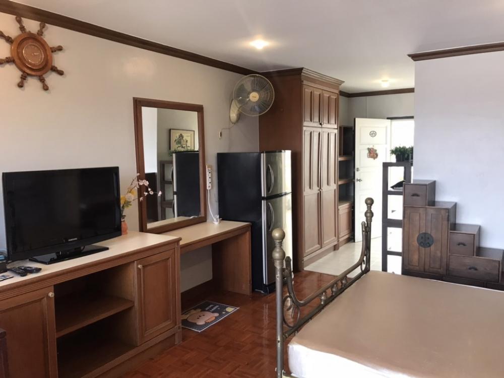 For RentCondoBangna, Bearing, Lasalle : Condo for rent, Country Complex, beautiful room, Line: @condo24 (with @ too)