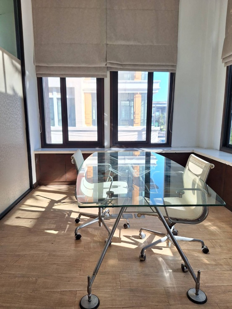 ให้เช่าโฮมออฟฟิศบางนา แบริ่ง ลาซาล : เช่า Home Office 4 ชั้น บางนา กม.2 กลางกรุงออฟฟิศ พาร์ค