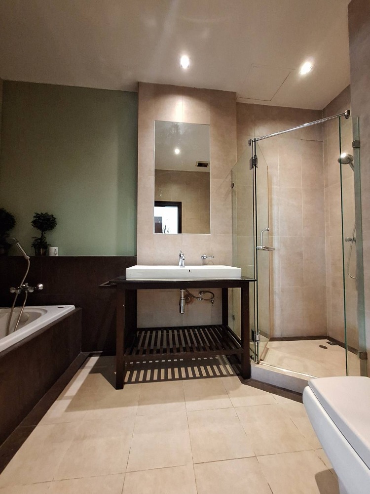 ให้เช่าโฮมออฟฟิศบางนา แบริ่ง ลาซาล : เช่า Home Office 4 ชั้น บางนา กม.2 กลางกรุงออฟฟิศ พาร์ค