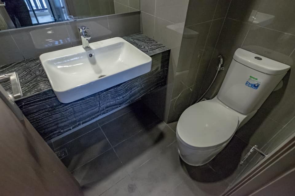 For RentCondoSiam Paragon ,Chulalongkorn,Samyan : Ashton Chula - Silom【𝐑𝐄𝐍𝐓】🔥 Stu style room, casual style Equipment is convenient, attached to the mall near MRT Sam Yan.🔥 Contact Line ID: @hacondo