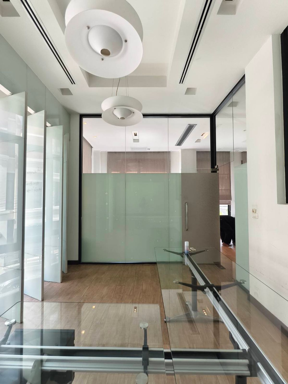 ให้เช่าโฮมออฟฟิศบางนา แบริ่ง ลาซาล : เช่า Home Office 4 ชั้น บางนา กม.2 กลางกรุงออฟฟิศ พาร์ค