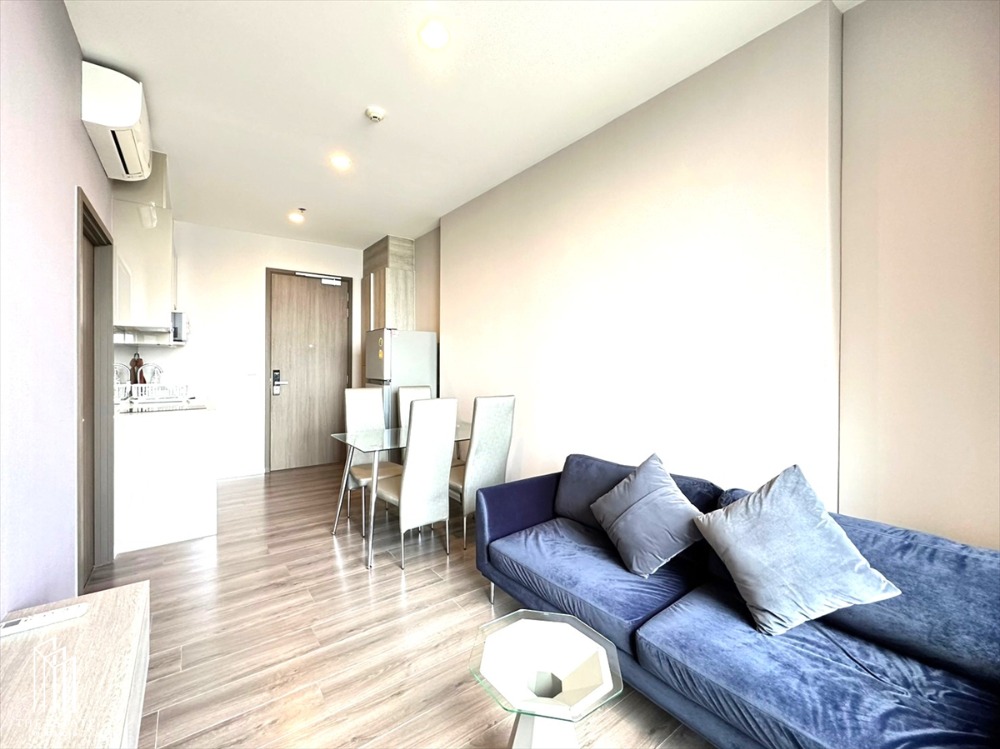 ให้เช่าคอนโดอ่อนนุช อุดมสุข : Condo for RENT *** Whizdom Essence ** 1 Bed ห้องชั้นสูง 20+ city view, ready to move-in @22,000 Baht