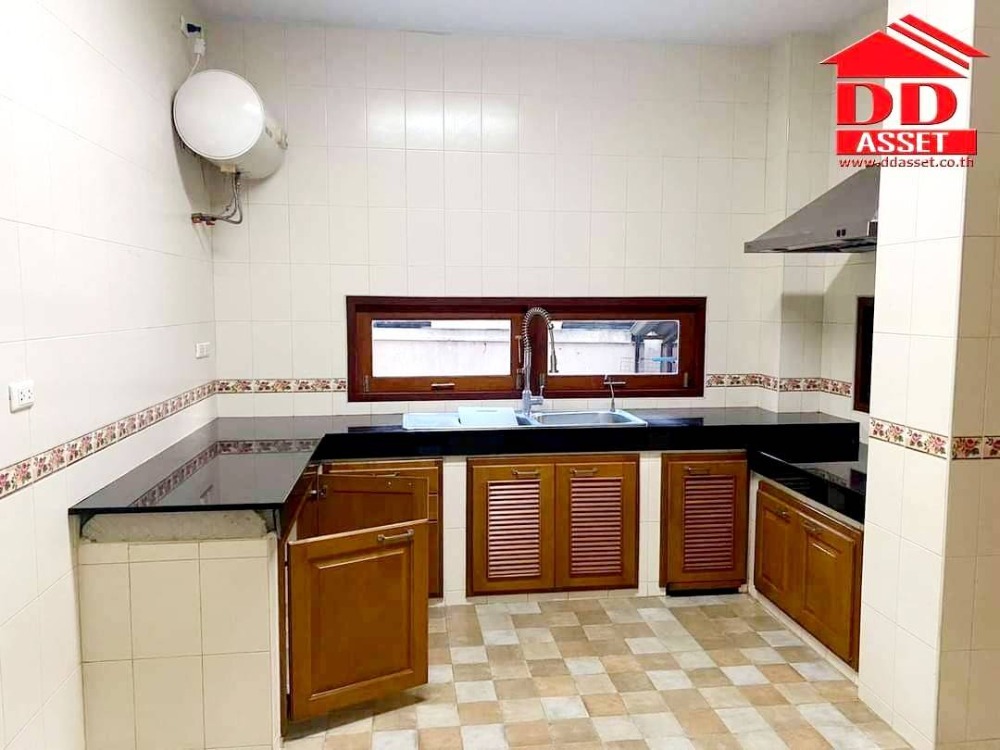 For SaleTownhomeRama 2, Bang Khun Thian : 3-story detached house for sale, Soi Bang Kradi 1, Bang Khun Thian, self-built house, code H8015