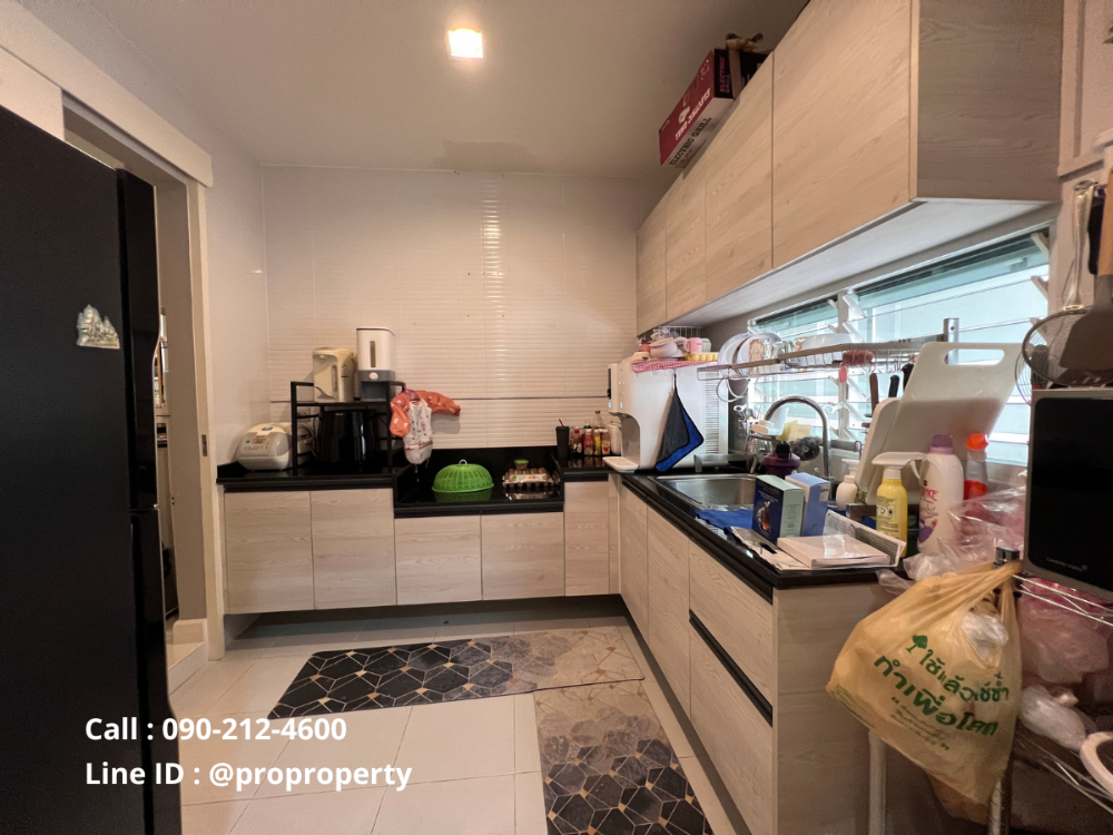 For SaleHouseEakachai, Bang Bon : The best location in the project Mantana Wongwaen-Bangbon Parking for 6 cars, very new condition, premium built-ins throughout, ready to move in.