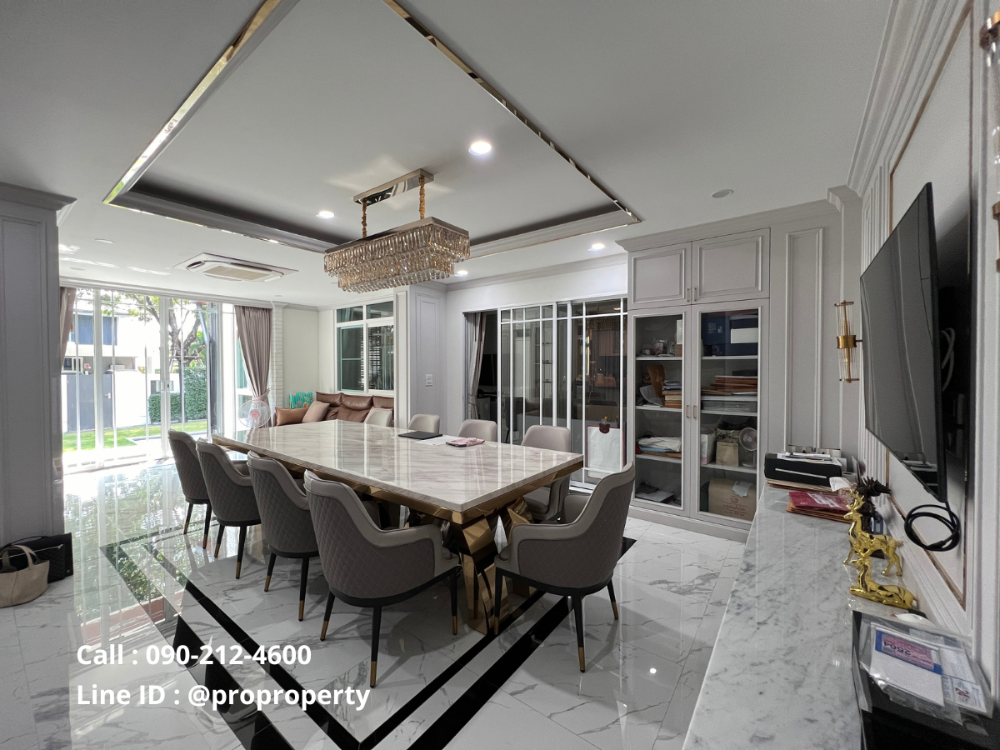 For SaleHouseEakachai, Bang Bon : The best location in the project Mantana Wongwaen-Bangbon Parking for 6 cars, very new condition, premium built-ins throughout, ready to move in.
