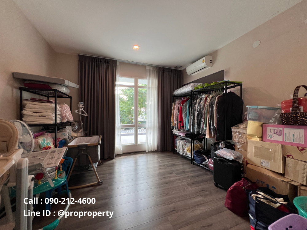 For SaleHouseEakachai, Bang Bon : The best location in the project Mantana Wongwaen-Bangbon Parking for 6 cars, very new condition, premium built-ins throughout, ready to move in.