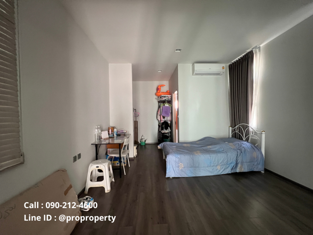 For SaleHouseEakachai, Bang Bon : The best location in the project Mantana Wongwaen-Bangbon Parking for 6 cars, very new condition, premium built-ins throughout, ready to move in.