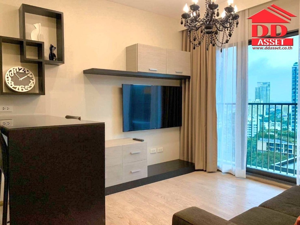 For RentCondoSukhumvit, Asoke, Thonglor : For rent Noble Remix Sukhumvit 36 ​​Condo for rent Noble Remix Sukhumvit 36, has sky walk from BTS Thonglor, code C8043