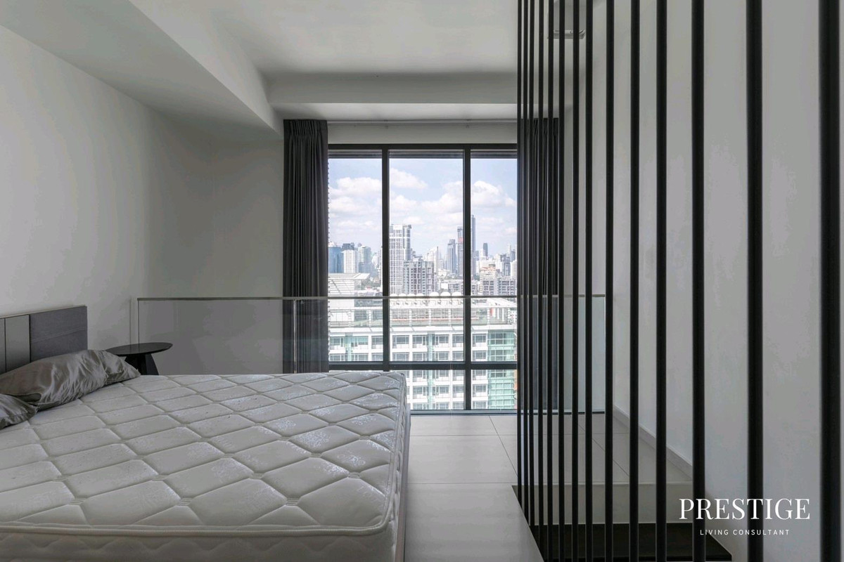 ให้เช่าคอนโดสุขุมวิท อโศก ทองหล่อ : 📌For RENT เช่า | The Lofts Ekkamai - 1BR Duplex (47 sqm) 30,000 THB