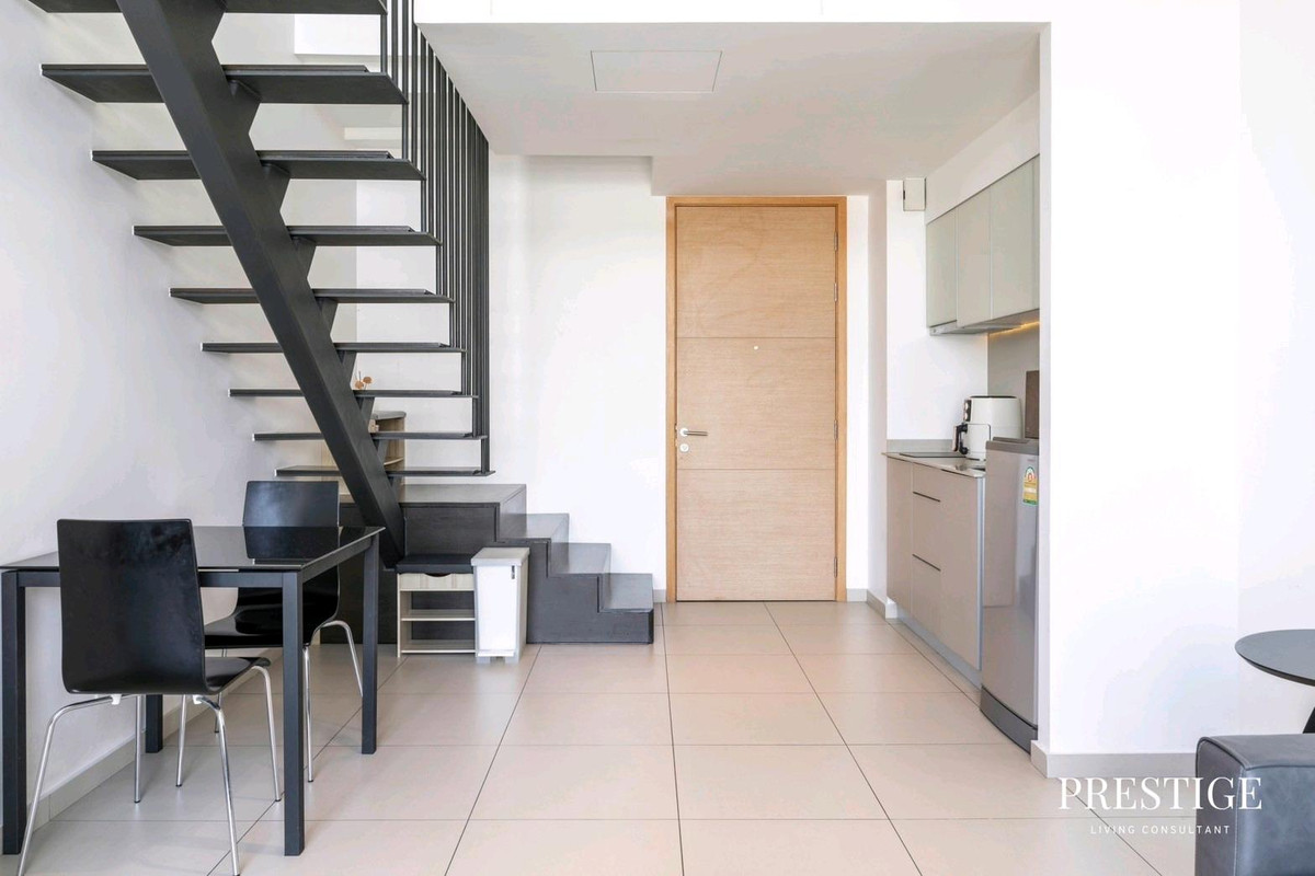 ให้เช่าคอนโดสุขุมวิท อโศก ทองหล่อ : 📌For RENT เช่า | The Lofts Ekkamai - 1BR Duplex (47 sqm) 30,000 THB