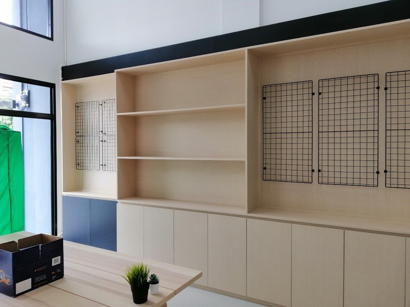 ขายอาคารพาณิชย์ลาดพร้าว เซ็นทรัลลาดพร้าว : ขายอาคารพาณิชย์ โฮมออฟฟิศ 3.5 ชั้น   2 หลังติดกัน (ขายพร้อมผู้เช่า)  โครงการ ADD AP19  ตั้งอยู่ซอยวิภาวดี16 (ซอยโชคชัยร่วมมิตร) ใกล้ย่านธุรกิจ เดินทางสะดวก เข้าออกได้หลายเส้นทาง ถ.วิภาวดีรังสิต, ถ.รัชดาภิเษก, MRTลาดพร้าว