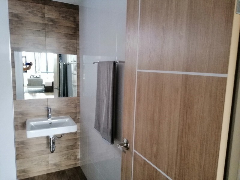 ขายอาคารพาณิชย์ลาดพร้าว เซ็นทรัลลาดพร้าว : ขายอาคารพาณิชย์ โฮมออฟฟิศ 3.5 ชั้น   2 หลังติดกัน (ขายพร้อมผู้เช่า)  โครงการ ADD AP19  ตั้งอยู่ซอยวิภาวดี16 (ซอยโชคชัยร่วมมิตร) ใกล้ย่านธุรกิจ เดินทางสะดวก เข้าออกได้หลายเส้นทาง ถ.วิภาวดีรังสิต, ถ.รัชดาภิเษก, MRTลาดพร้าว