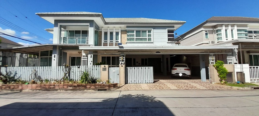 For SaleHouseNawamin, Ramindra : House for sale Bangkok Boulevard Ramintra 3, corner house, 4 bedrooms, 4 bathrooms, usable area 309 sq m., prime location, opposite Fashion Island. Near the Pink Line MRT, near the expressway