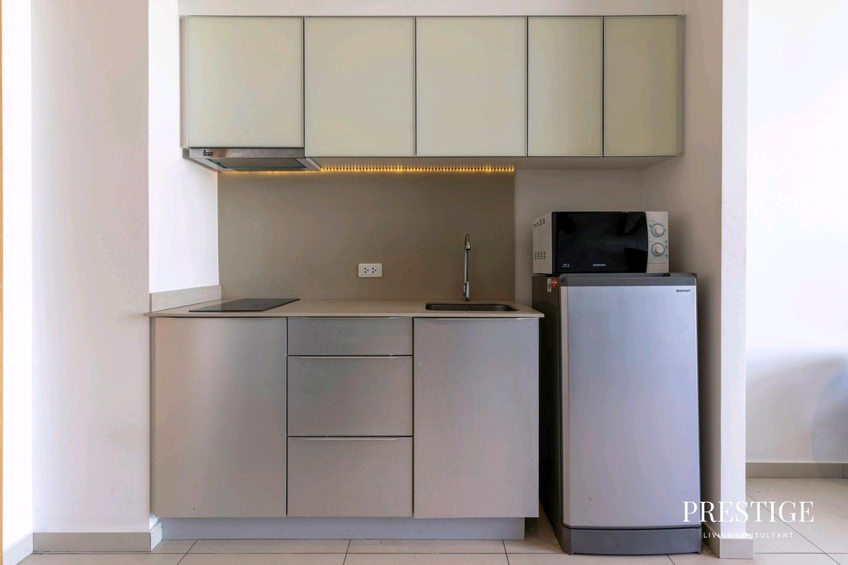 ให้เช่าคอนโดสุขุมวิท อโศก ทองหล่อ : 📌For RENT เช่า | The Lofts Ekkamai - 1BR Duplex (47 sqm) 30,000 THB