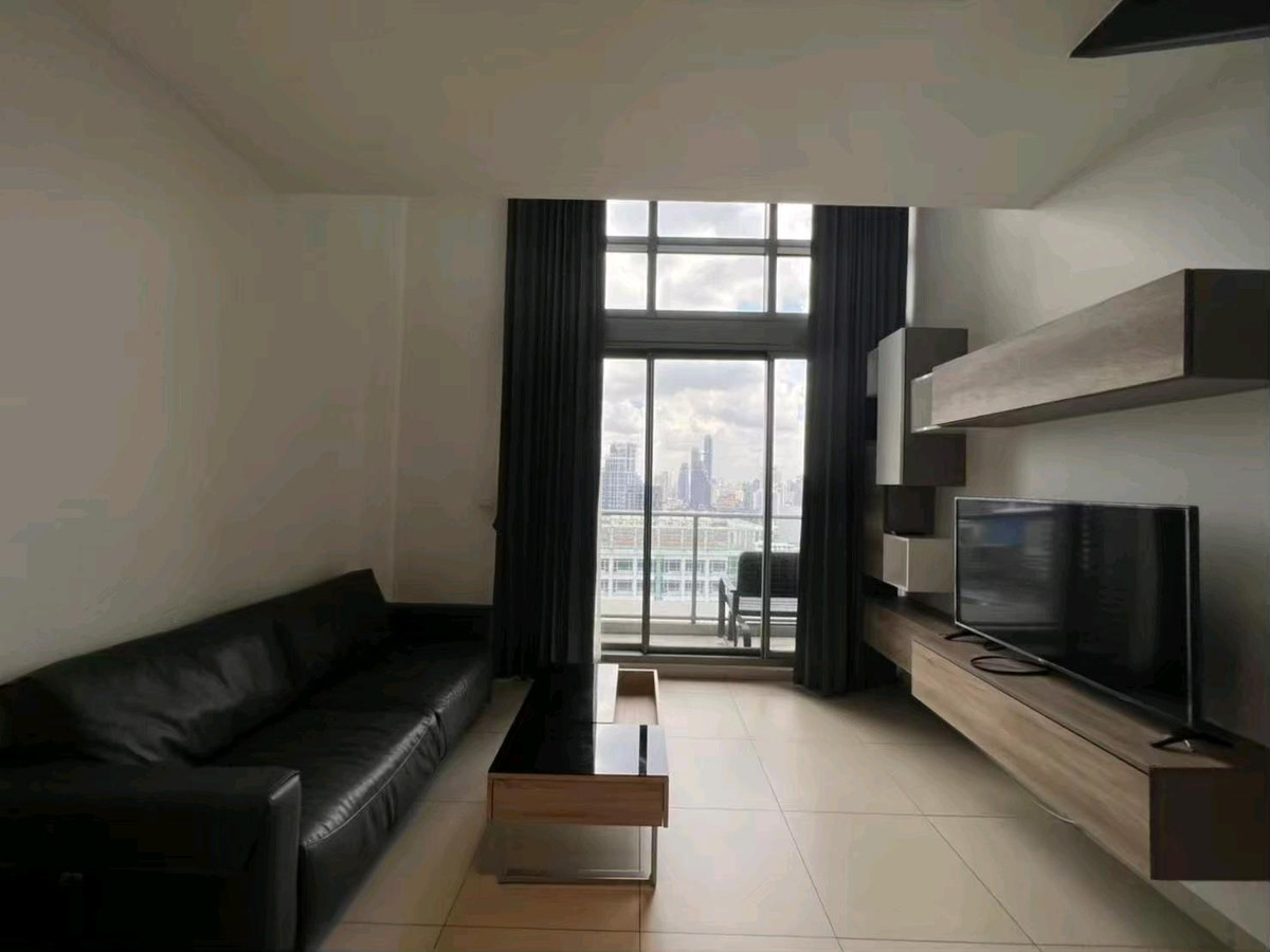 ให้เช่าคอนโดสุขุมวิท อโศก ทองหล่อ : 📌For RENT เช่า | The Lofts Ekkamai - 1BR Duplex (47 sqm) 30,000 THB