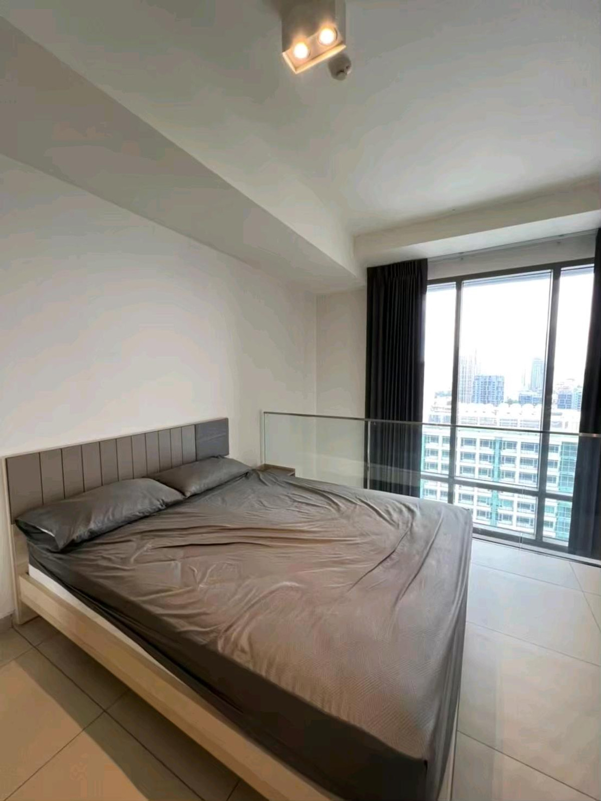 ให้เช่าคอนโดสุขุมวิท อโศก ทองหล่อ : 📌For RENT เช่า | The Lofts Ekkamai - 1BR Duplex (47 sqm) 30,000 THB