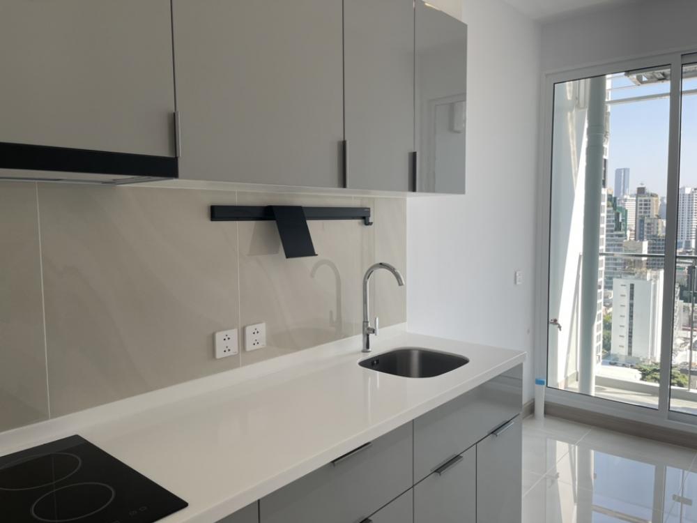 ให้เช่าคอนโดสยาม จุฬา สามย่าน : Supalai Premier Si Phraya - Samyan【𝐑𝐄𝐍𝐓】🔥ห้องใหม่ พื้นที่เยอะมาก! ทำเลใจกลางเมือง ชั้นสูง ใกล้สามย่านมิตรทาวน์🔥 ติดต่อไลน์ไอดี: @hacondo