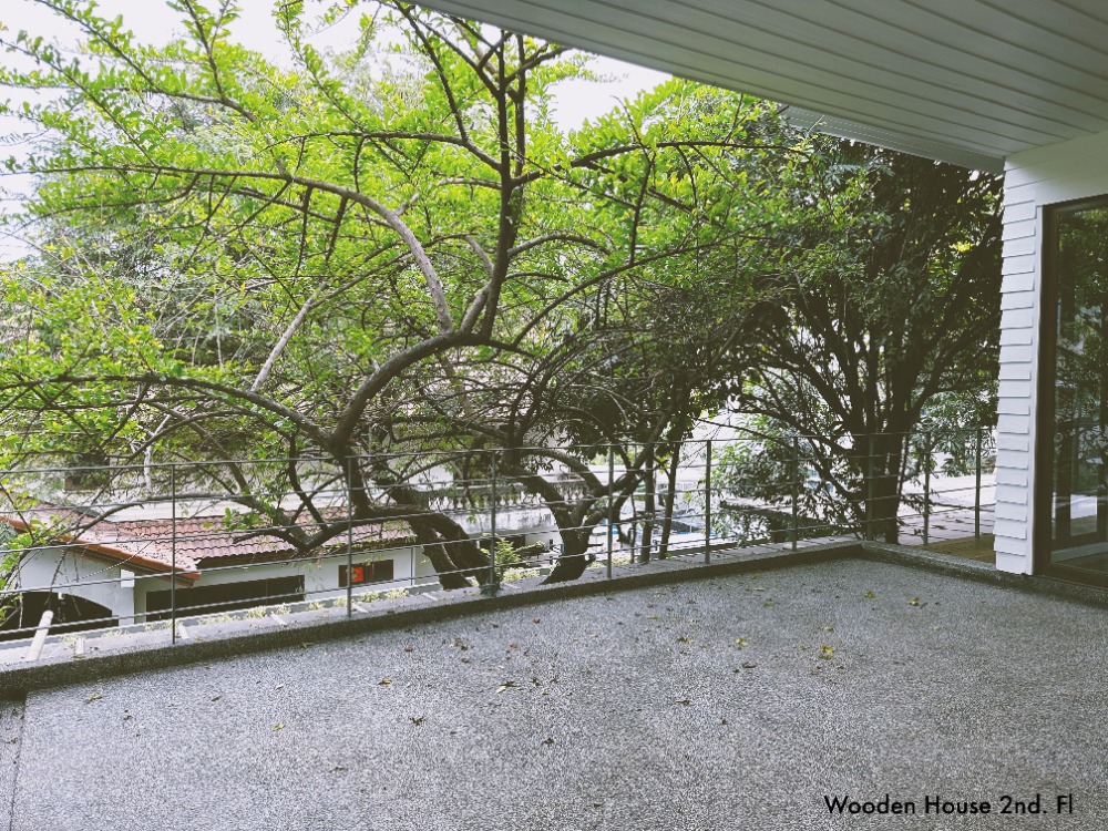 ให้เช่าสำนักงานรัชดา ห้วยขวาง : อาคารสำนักงานให้เช่า พื้นที่ใช้สอย 1,200 ตร.ม. | 2 อาคารบนที่ดิน 231 ตร.ว. | รีโนเวทใหม่ทั้งหลัง | ใกล้ MRT ลาดพร้าว 1.5 กม. | ที่จอดรถ 10–18 คัน