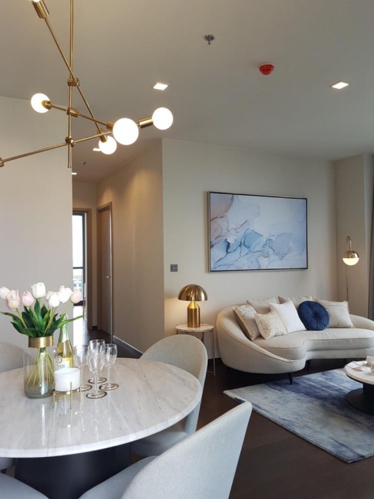 ขายคอนโดราชเทวี พญาไท : The Line Ratchathewi【𝐒𝐄𝐋𝐋】🔥2 ห้องนอน ตกแต่งแบบหรูหรา โทนสว่าง ดูอบอุ่น พร้อมวิวแบบ Paronama ใกล้BTSราชเทวี พร้อมเข้าอยู่🔥 ติดต่อไลน์ไอดี: @hacondo