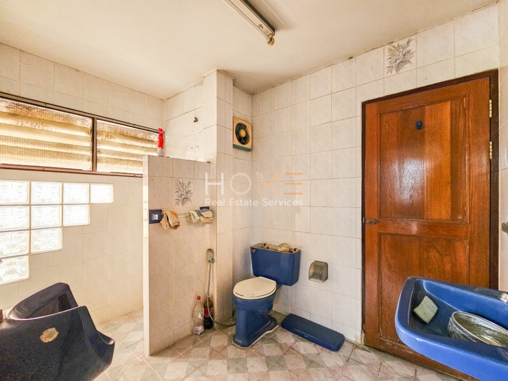 ขายที่ดินนวมินทร์ รามอินทรา : ที่ดินพร้อมสิ่งปลูกสร้าง รามอินทรา / 118 ตารางวา (ขาย), Land with Building Ramintra / 472 Square Metre (FOR SALE) TAN540