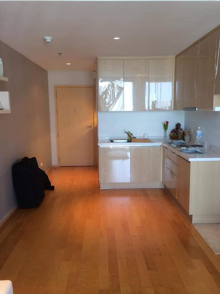 For RentCondoRatchathewi,Phayathai : !! Beautiful room for rent, Condo Villa Ratchathewi (Villa Ratchathewi) near BTS Ratchathewi.