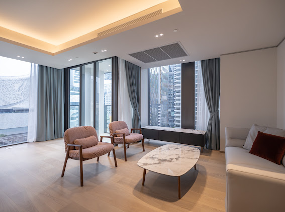 ให้เช่าคอนโดวิทยุ ชิดลม หลังสวน : Tonson One Residence: 2bed 2bath + powder room 118sqm 170,000/mth Am: 0656199198