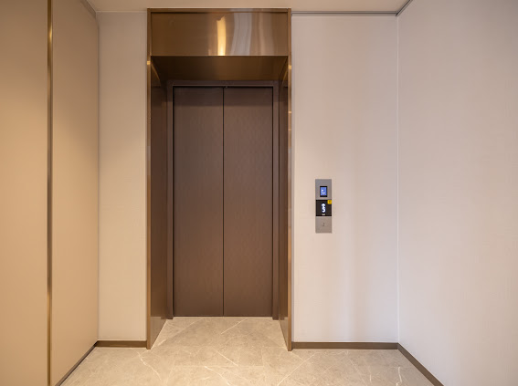 ให้เช่าคอนโดวิทยุ ชิดลม หลังสวน : Tonson One Residence: 2bed 2bath + powder room 118sqm 170,000/mth Am: 0656199198