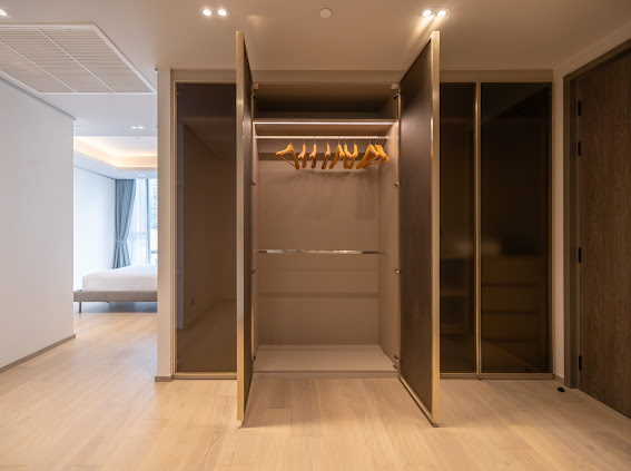 ให้เช่าคอนโดวิทยุ ชิดลม หลังสวน : Tonson One Residence: 2bed 2bath + powder room 118sqm 170,000/mth Am: 0656199198