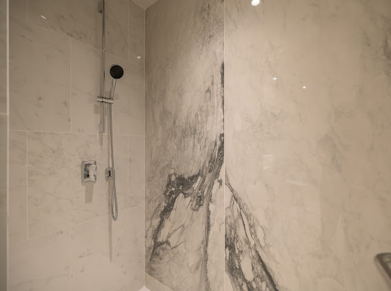 ให้เช่าคอนโดวิทยุ ชิดลม หลังสวน : Tonson One Residence: 2bed 2bath + powder room 118sqm 170,000/mth Am: 0656199198