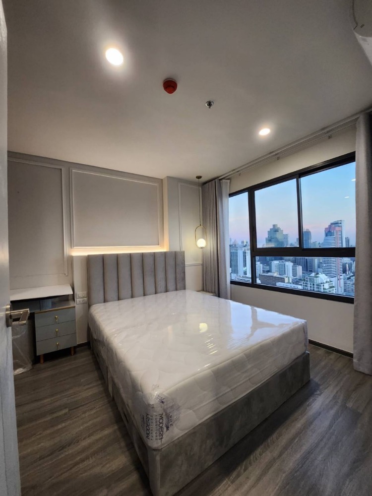 ให้เช่าคอนโดสยาม จุฬา สามย่าน : Ideo Chula - Samyan【𝐑𝐄𝐍𝐓】🔥คอนโดใหม่ ตกแต่งเรียบหรู เฟอร์นิเจอร์ครบ วิวหลักลัาน ใกล้MRTสามย่าน🔥 ติดต่อไลน์ไอดี: @hacondo