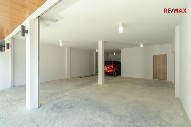 ขายอาคารพาณิชย์สุขุมวิท อโศก ทองหล่อ : ขาย/เช่า ตึกแถวรีโนเวทใหม่ เป็นสำนักงานพร้อมที่อยู่อาศัย ซอยอ่อนนุช70/1, สุขุมวิท77, ประเวศ 57, กรุงเทพ