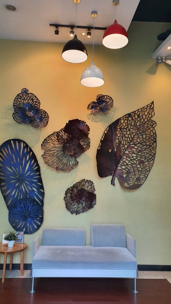 ขายกิจการโรงแรม & กิจการอพาร์ตเมนต์ลาดพร้าว เซ็นทรัลลาดพร้าว : ขายโรงแรม 3 ดาว ใจกลางเมือง ใกล้ 5 แยกลาดพร้าว สวนจตุจักร เซ็นทรัลลาดพร้าว ปัจจุบันเปิดบริการอยู่ ลูกค้าต่างชาติและคนไทย โรงแรมแวดล้อมด้วยออฟฟิศ สำนักงาน ธนาคาร แหล่งชุมชน การเดินทางสะดวก