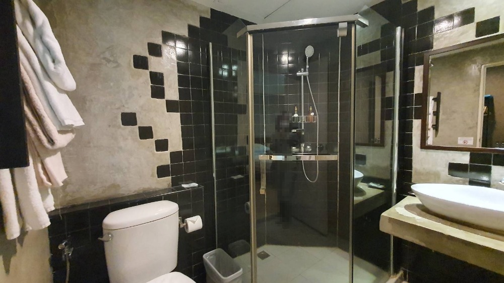 ขายกิจการโรงแรม & กิจการอพาร์ตเมนต์ลาดพร้าว เซ็นทรัลลาดพร้าว : ขายโรงแรม 3 ดาว ใจกลางเมือง ใกล้ 5 แยกลาดพร้าว สวนจตุจักร เซ็นทรัลลาดพร้าว ปัจจุบันเปิดบริการอยู่ ลูกค้าต่างชาติและคนไทย โรงแรมแวดล้อมด้วยออฟฟิศ สำนักงาน ธนาคาร แหล่งชุมชน การเดินทางสะดวก